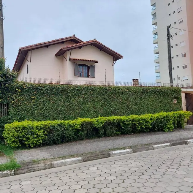 Foto 3 de Sobrado com 5 quartos à venda, 401m2 em Bertioga - SP