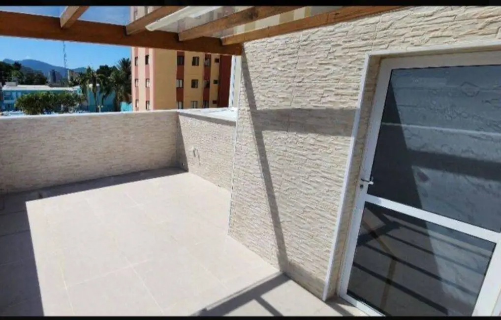 Foto 9 de Sobrado com 2 quartos à venda, 199m2 em Massaguaçu, Caraguatatuba - SP