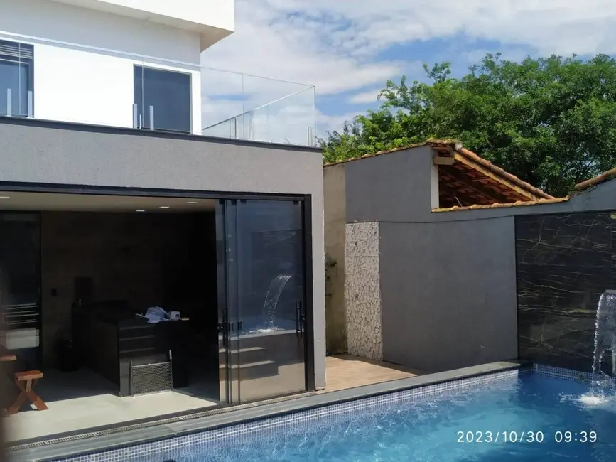 Foto 1 de Sobrado com 3 quartos à venda, 185m2 em Bertioga - SP