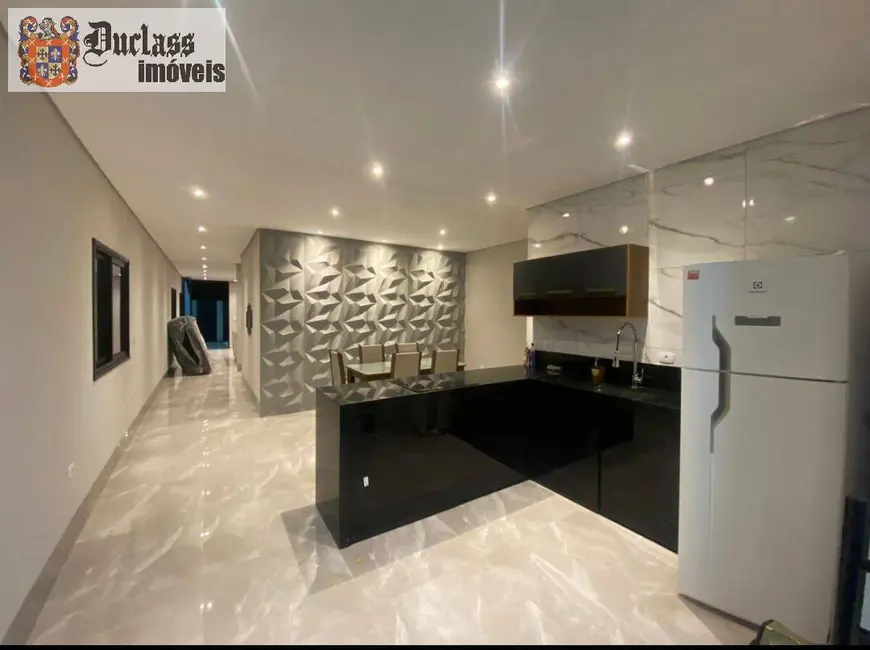 Sobrado com 3 quartos à venda, 185m2 em Bertioga - SP - imagem 5 Foto 5 de Sobrado com 3 quartos à venda, 185m2 em Bertioga - SP