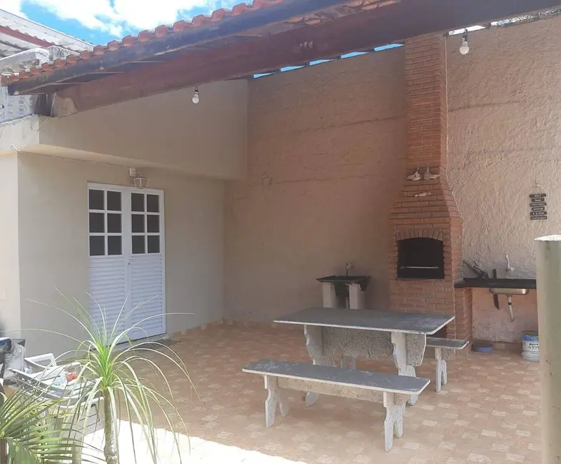 Foto 7 de Sobrado com 3 quartos à venda, 250m2 em Itanhaem - SP