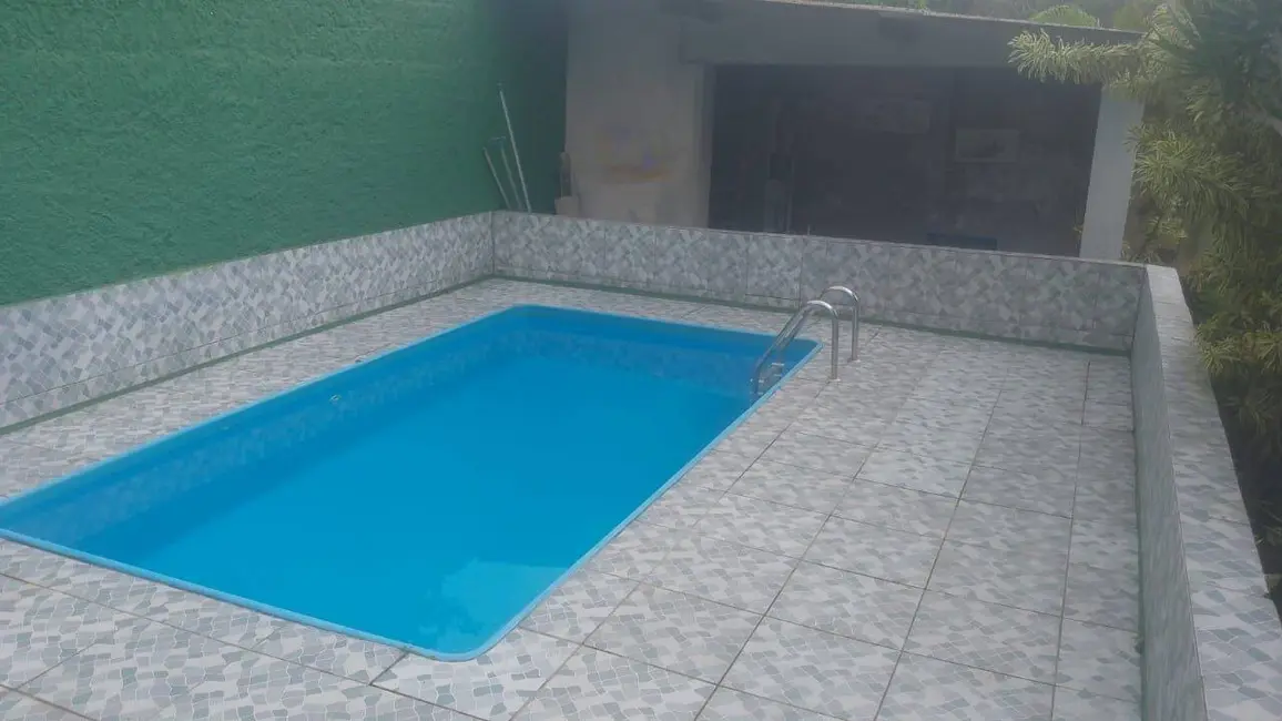 Foto 3 de Sobrado com 3 quartos à venda, 250m2 em Itanhaem - SP