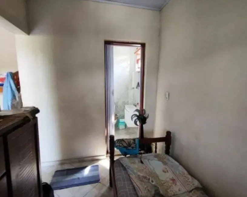 Foto 8 de Sobrado com 3 quartos à venda, 250m2 em Itanhaem - SP