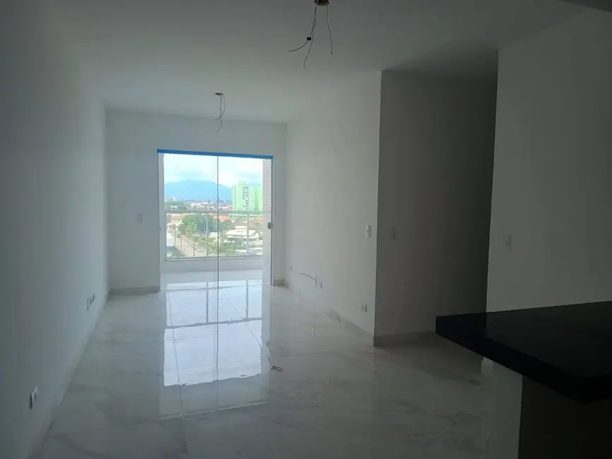 Foto 2 de Apartamento com 2 quartos à venda, 77m2 em Indaiá, Caraguatatuba - SP