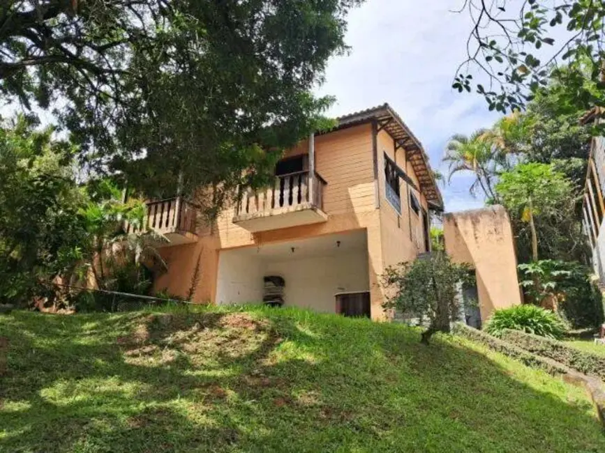Foto 1 de Casa com 6 quartos à venda, 224m2 em Mairipora - SP