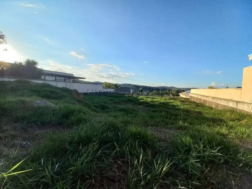 Foto 2 de Terreno / Lote à venda, 825m2 em Atibaia - SP