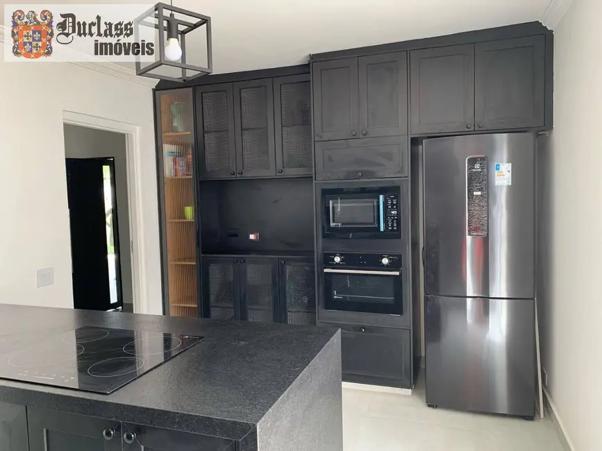 Sobrado com 3 quartos à venda, 179m2 em Balneário Praia do Pernambuco, Guaruja - SP - imagem 5 Foto 5 de Sobrado com 3 quartos à venda, 179m2 em Balneário Praia do Pernambuco, Guaruja - SP