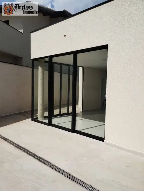 Foto 2 de Casa com 3 quartos à venda, 174m2 em Atibaia - SP