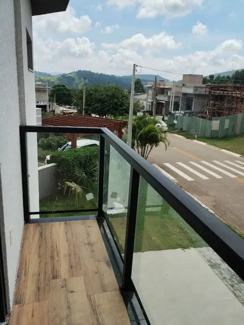 Foto 1 de Sobrado com 3 quartos à venda, 212m2 em Atibaia - SP