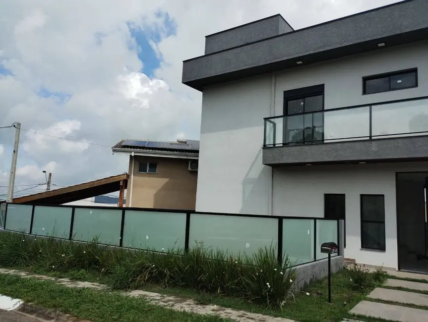 Foto 2 de Sobrado com 3 quartos à venda, 212m2 em Atibaia - SP