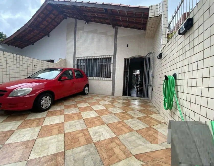 Foto 1 de Casa com 3 quartos à venda, 100m2 em Praia Grande - SP