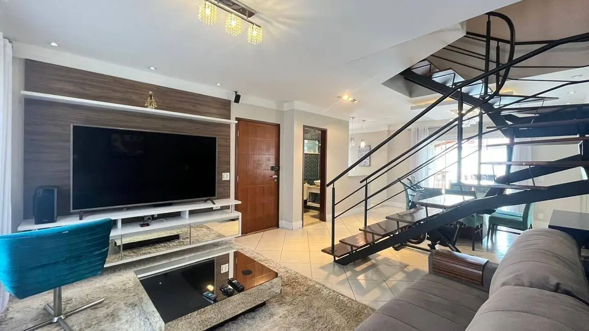 Foto 8 de Sobrado com 3 quartos à venda, 180m2 em Jardim Hípica Pinheiro, Taubate - SP