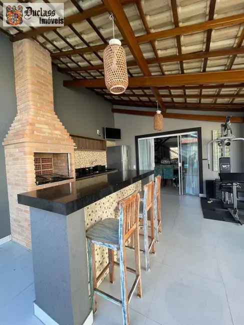 Foto 5 de Sobrado com 3 quartos à venda, 180m2 em Jardim Hípica Pinheiro, Taubate - SP