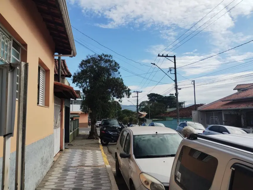 Casa com 5 quartos à venda, 165m2 em Centro, Extrema - MG - imagem 1 Foto 1 de Casa com 5 quartos à venda, 165m2 em Centro, Extrema - MG