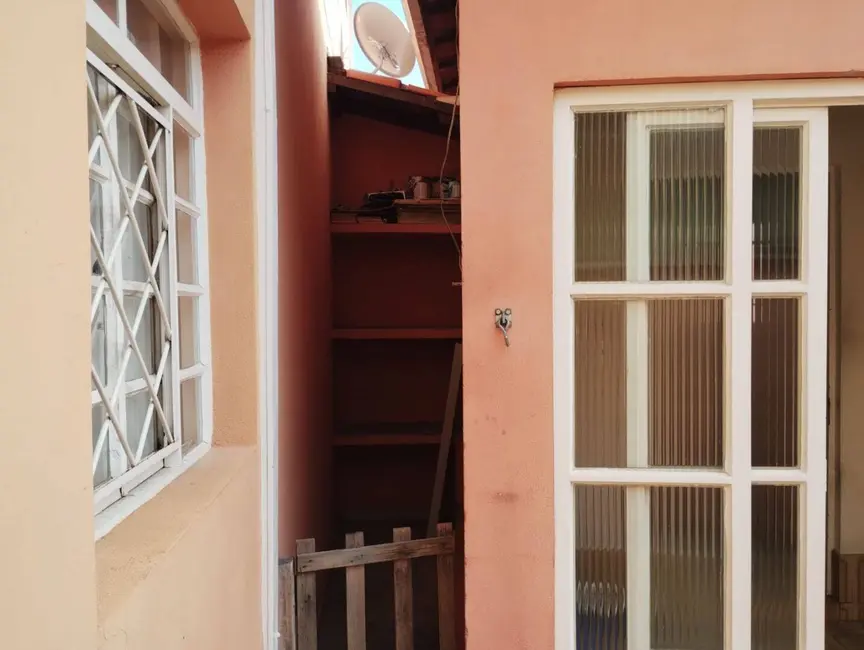 Casa com 5 quartos à venda, 165m2 em Centro, Extrema - MG - imagem 6 Foto 6 de Casa com 5 quartos à venda, 165m2 em Centro, Extrema - MG