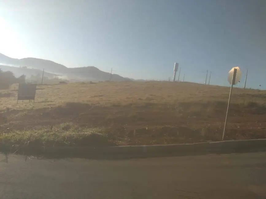 Terreno / Lote à venda, 1167m2 em Centro, Itapeva - MG - imagem 3 Foto 3 de Terreno / Lote à venda, 1167m2 em Centro, Itapeva - MG