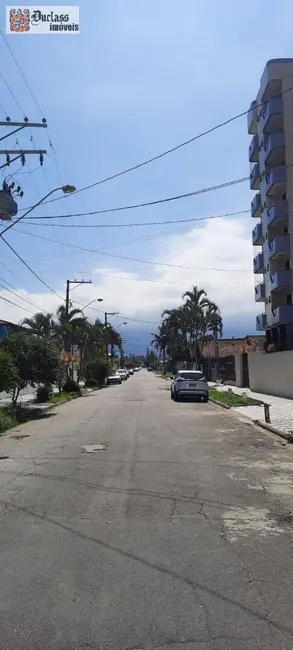 Foto 2 de Casa com 2 quartos à venda, 110m2 em Maracanã, Praia Grande - SP