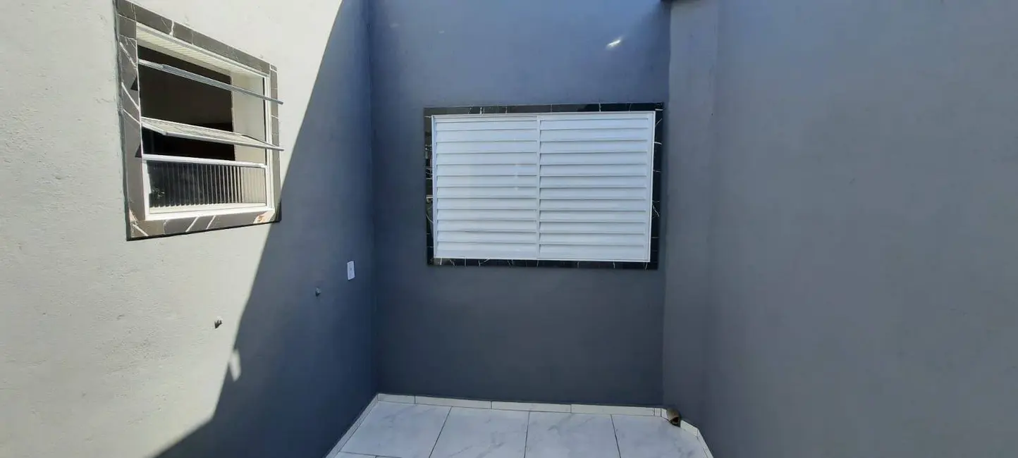 Casa com 2 quartos à venda, 64m2 em Centro, Pinhalzinho - SP - imagem 6 Foto 6 de Casa com 2 quartos à venda, 64m2 em Centro, Pinhalzinho - SP