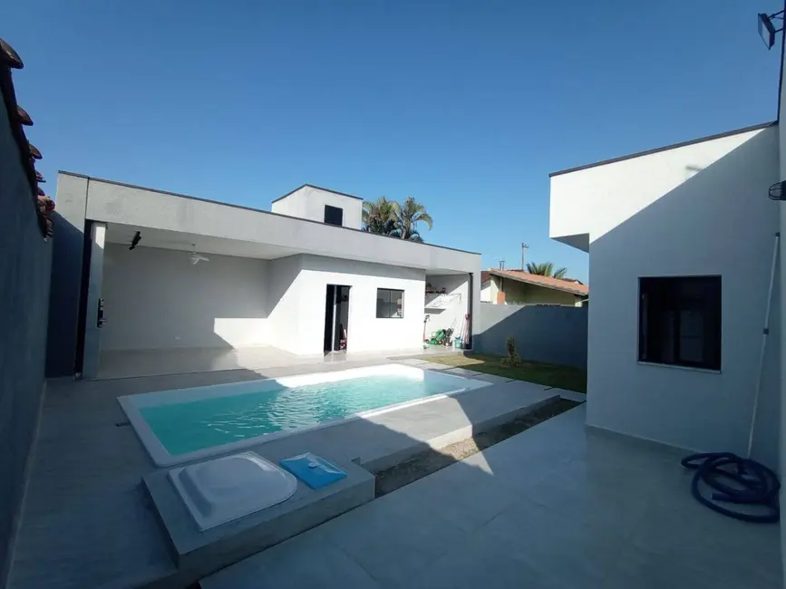 Foto 4 de Casa com 3 quartos à venda, 179m2 em Pontal de Santa Marina, Caraguatatuba - SP