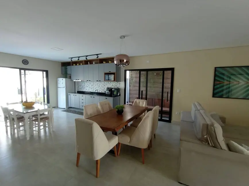 Foto 9 de Casa com 3 quartos à venda, 179m2 em Pontal de Santa Marina, Caraguatatuba - SP