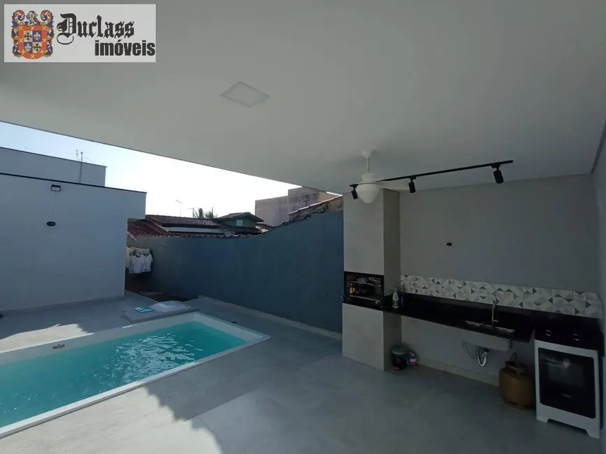 Casa com 3 quartos à venda, 179m2 em Pontal de Santa Marina, Caraguatatuba - SP - imagem 5 Foto 5 de Casa com 3 quartos à venda, 179m2 em Pontal de Santa Marina, Caraguatatuba - SP