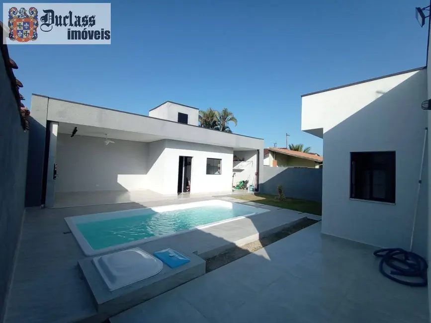 Casa com 3 quartos à venda, 179m2 em Pontal de Santa Marina, Caraguatatuba - SP - imagem 4 Foto 4 de Casa com 3 quartos à venda, 179m2 em Pontal de Santa Marina, Caraguatatuba - SP