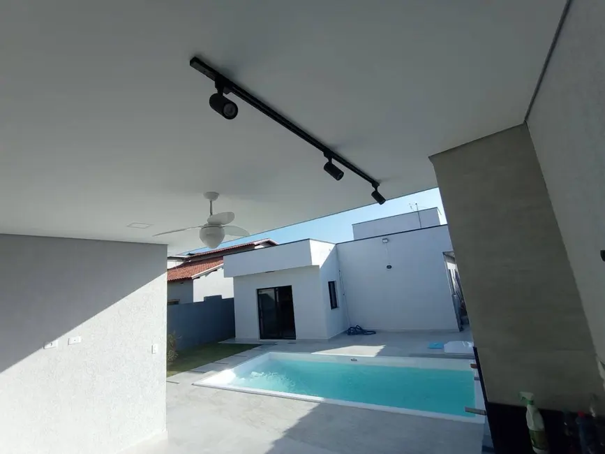 Foto 3 de Casa com 3 quartos à venda, 179m2 em Pontal de Santa Marina, Caraguatatuba - SP