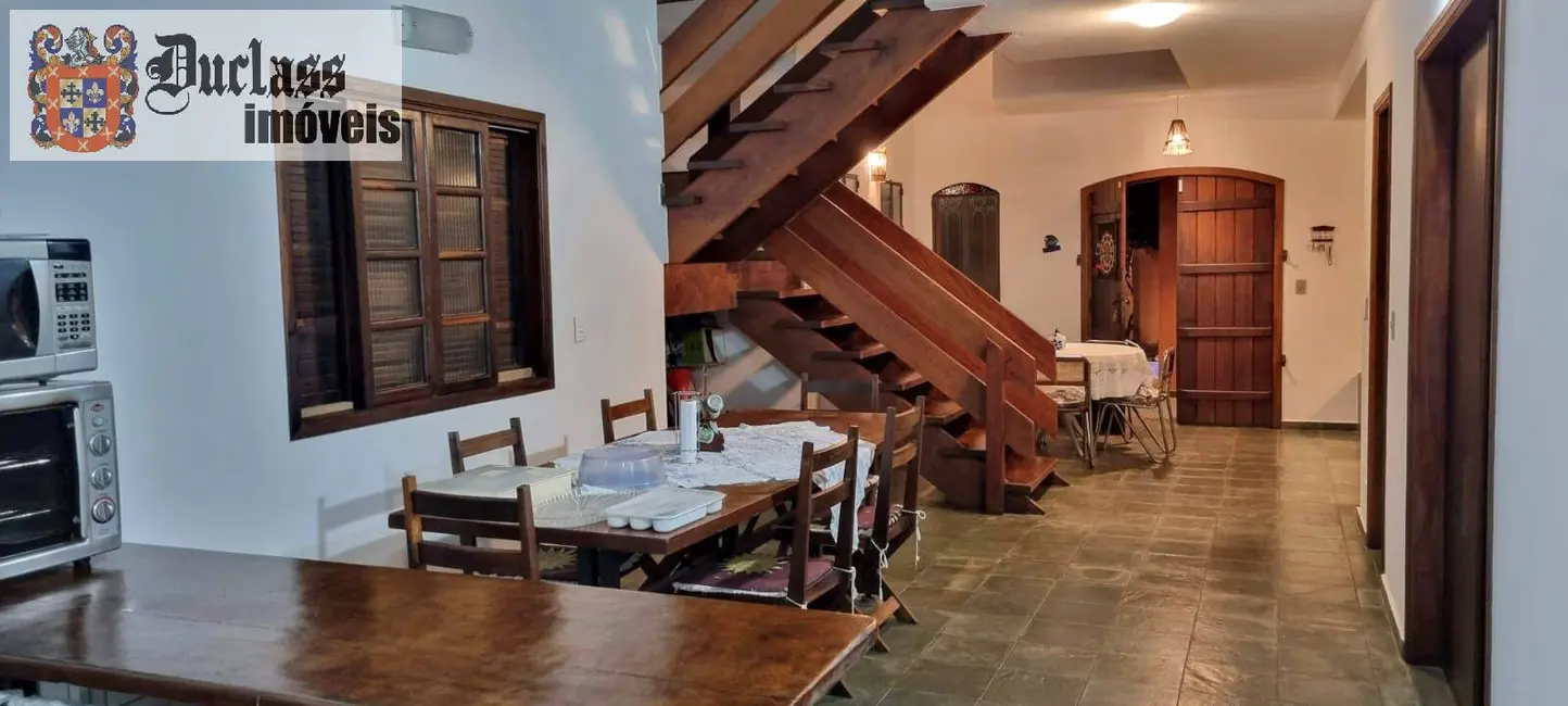 Foto 1 de Sobrado com 4 quartos à venda, 215m2 em Massaguaçu, Caraguatatuba - SP