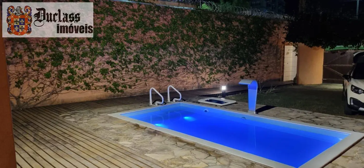 Foto 3 de Sobrado com 4 quartos à venda, 215m2 em Massaguaçu, Caraguatatuba - SP