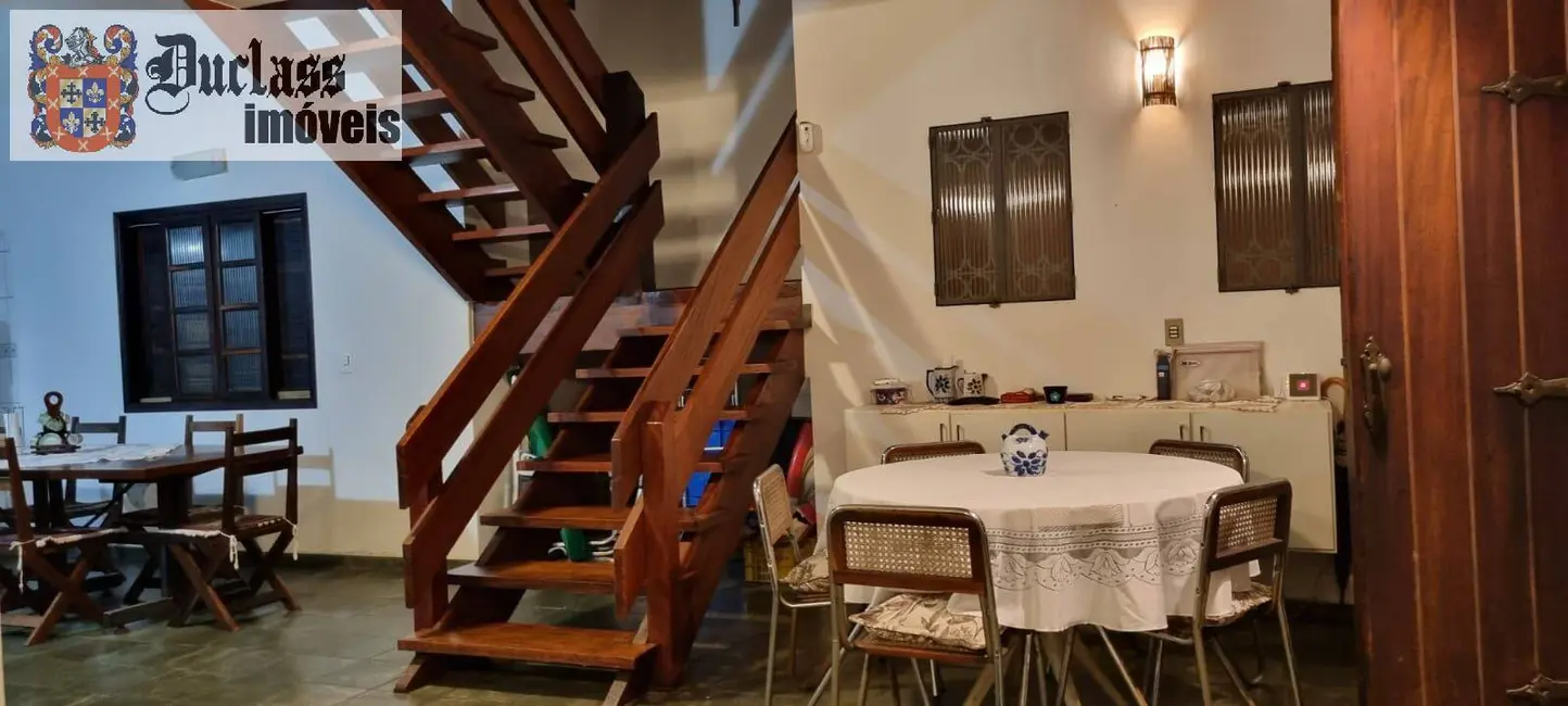 Foto 2 de Sobrado com 4 quartos à venda, 215m2 em Massaguaçu, Caraguatatuba - SP