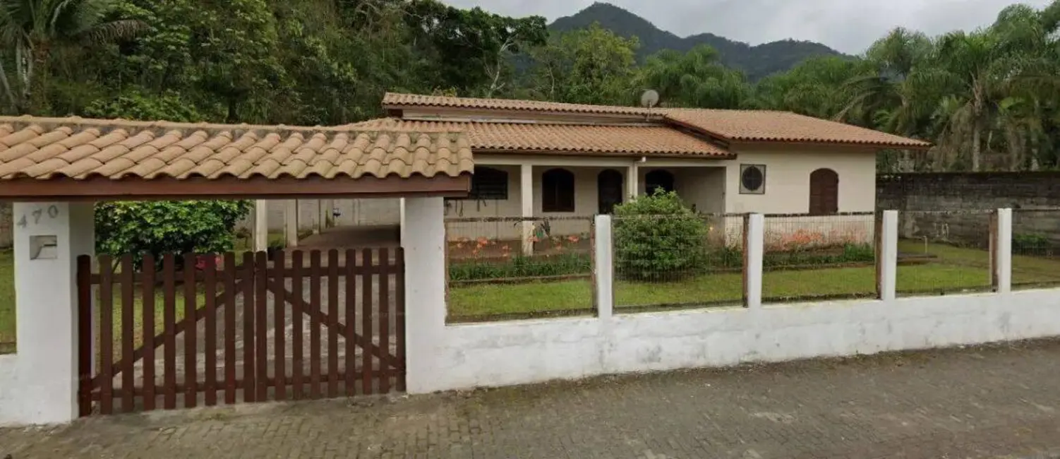 Foto 1 de Casa com 3 quartos à venda, 165m2 em Ubatuba - SP