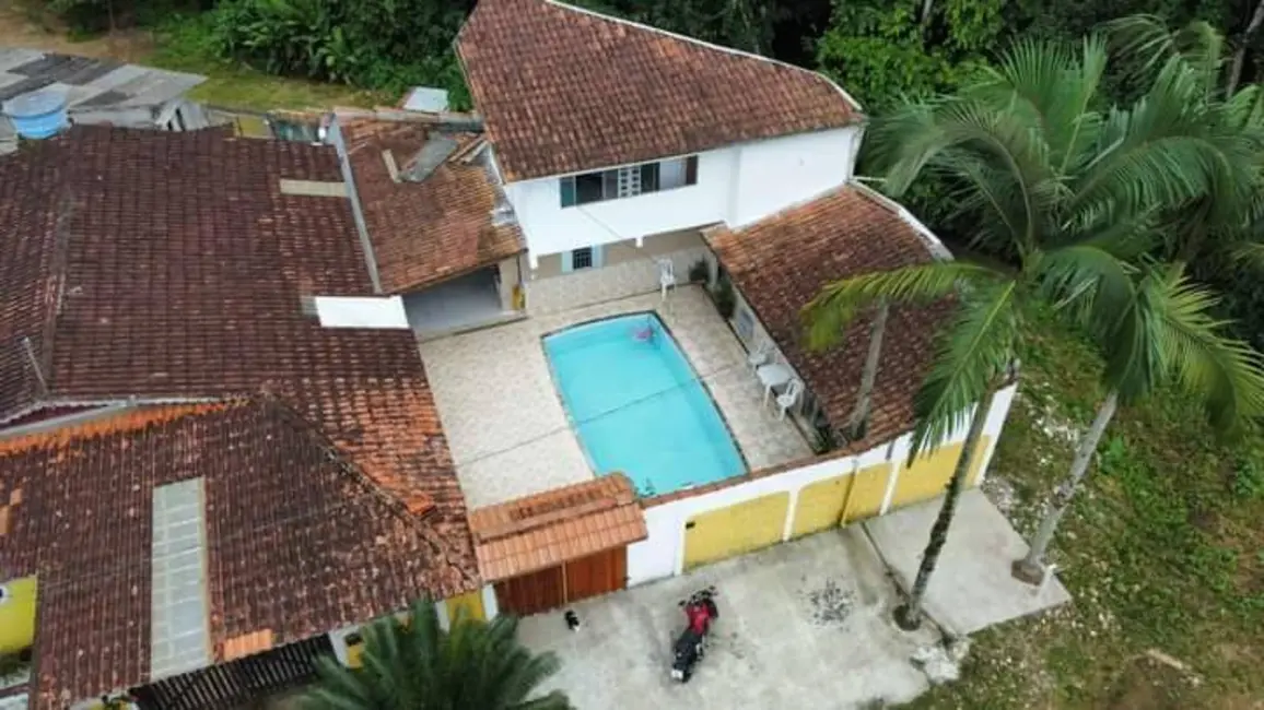 Foto 8 de Casa com 6 quartos à venda, 324m2 em Ubatuba - SP