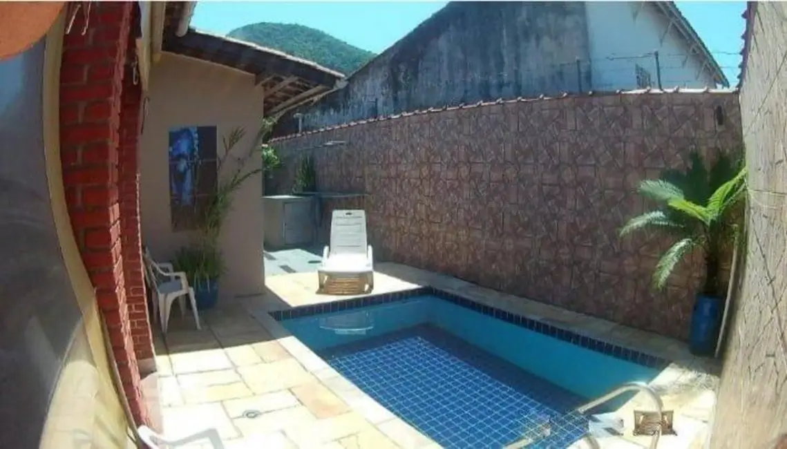 Foto 2 de Casa com 4 quartos à venda, 260m2 em Ubatuba - SP