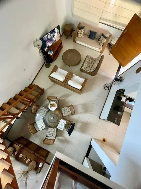 Foto 6 de Sobrado com 4 quartos à venda, 205m2 em Ubatuba - SP