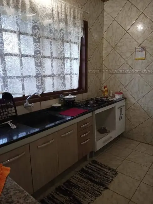 Foto 2 de Casa com 4 quartos à venda, 127m2 em Ubatuba - SP