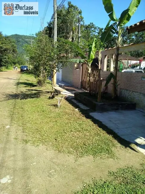 Foto 8 de Casa com 4 quartos à venda, 127m2 em Ubatuba - SP