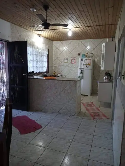 Foto 3 de Casa com 4 quartos à venda, 127m2 em Ubatuba - SP