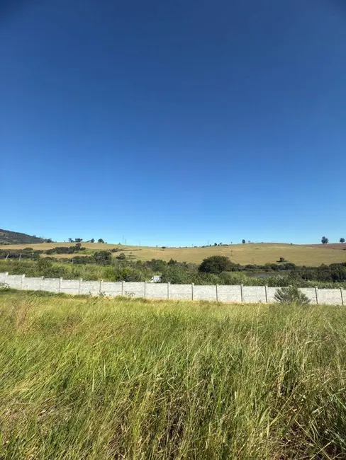 Foto 3 de Terreno / Lote à venda, 455m2 em Braganca Paulista - SP