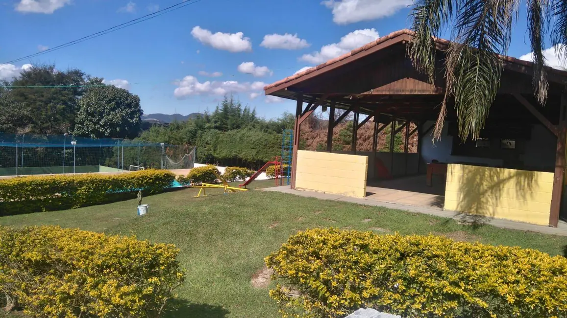 Foto 2 de Sobrado com 4 quartos à venda, 192m2 em Joanopolis - SP