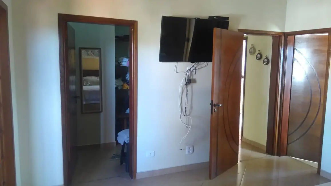 Foto 8 de Sobrado com 4 quartos à venda, 192m2 em Joanopolis - SP