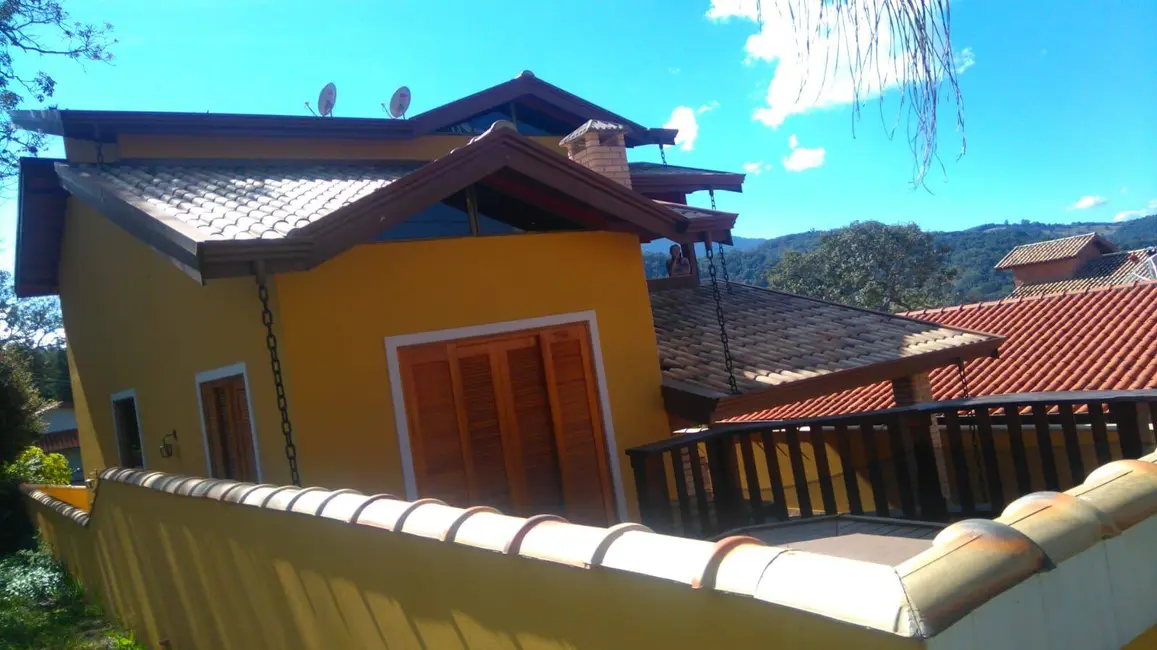 Foto 1 de Sobrado com 4 quartos à venda, 192m2 em Joanopolis - SP