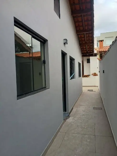 Foto 3 de Casa com 3 quartos à venda, 135m2 em Jardim Alvinópolis, Atibaia - SP