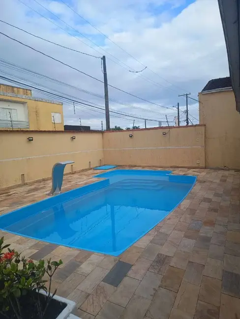 Foto 1 de Sobrado com 2 quartos à venda, 79m2 em Mongagua - SP