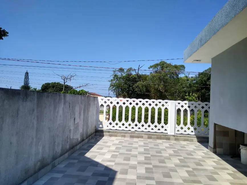 Foto 3 de Casa com 4 quartos à venda, 90m2 em Itanhaem - SP