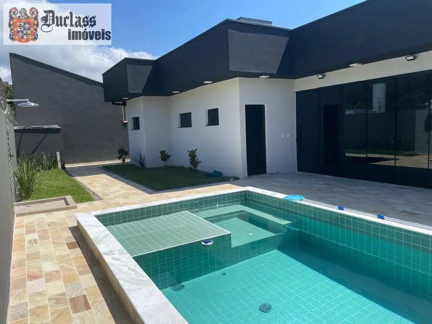 Foto 1 de Casa com 3 quartos à venda, 300m2 em Ubatuba - SP