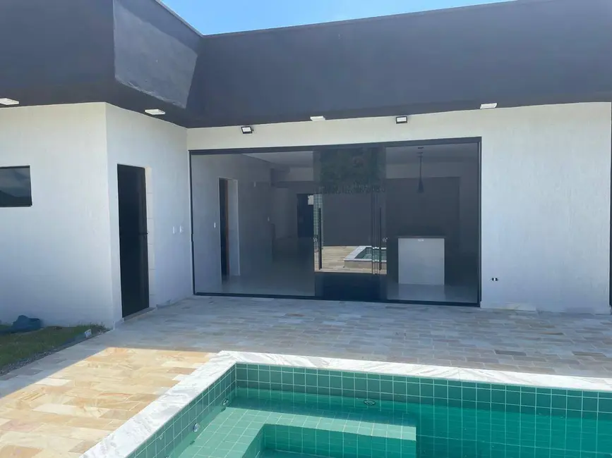 Foto 5 de Casa com 3 quartos à venda, 300m2 em Ubatuba - SP