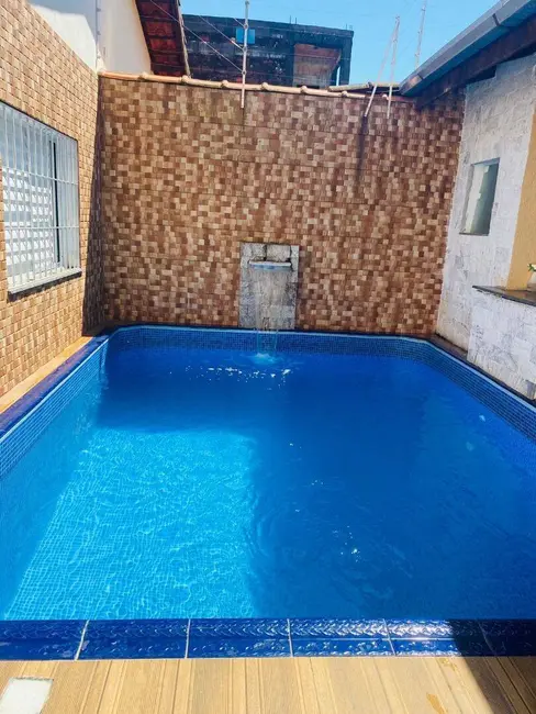 Foto 3 de Casa com 2 quartos à venda, 81m2 em Itanhaem - SP