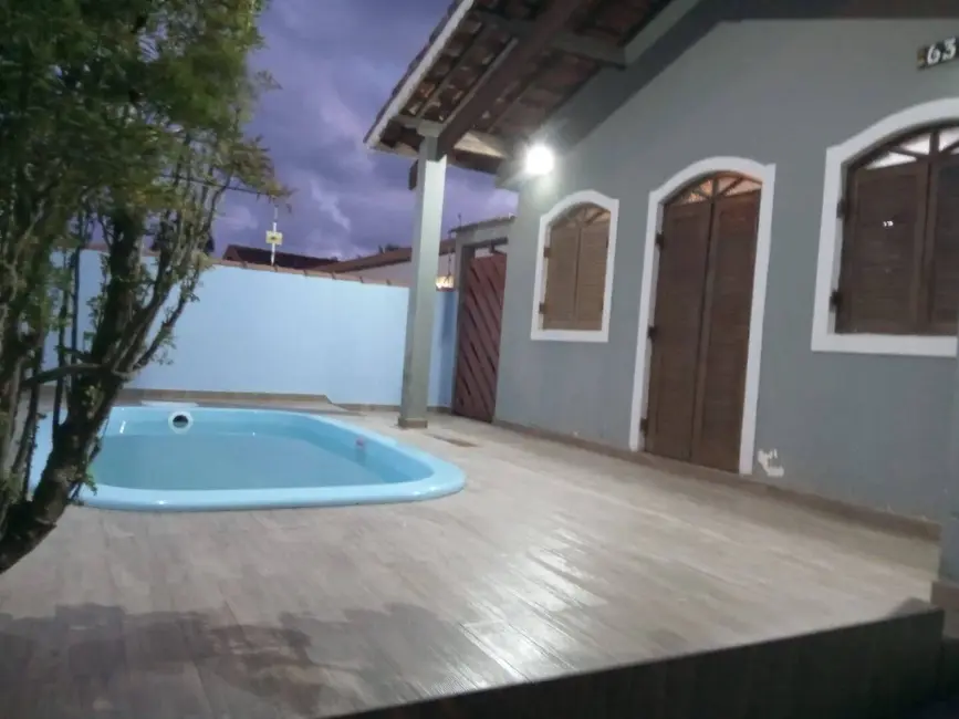 Foto 1 de Casa com 3 quartos à venda, 117m2 em Peruibe - SP