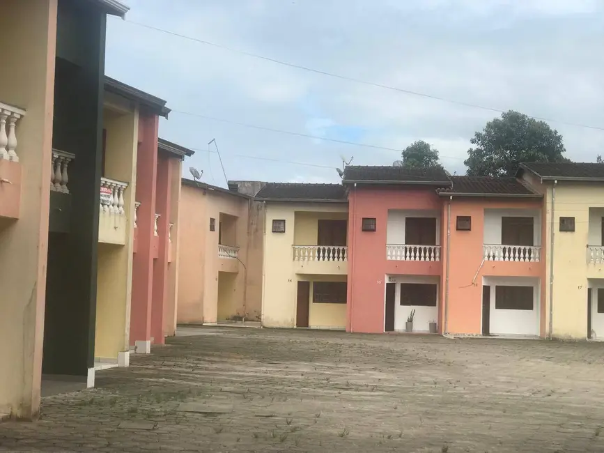 Foto 1 de Sobrado com 2 quartos à venda, 80m2 em Tabatinga, Caraguatatuba - SP