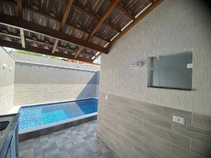 Foto 8 de Casa com 2 quartos à venda, 64m2 em Itanhaem - SP